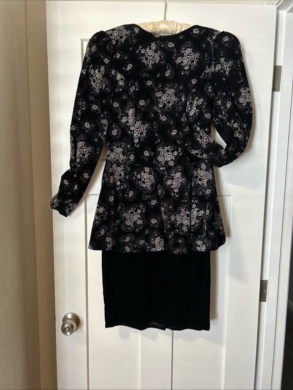 VTG 1980s Jessica McClintock Black Velvet Sequined SZ 8 W/Peplum Gown